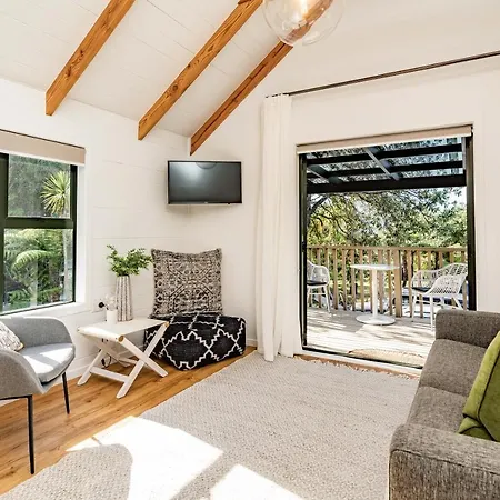 Tui & Nikau Cabins Mangawhai Exterior photo